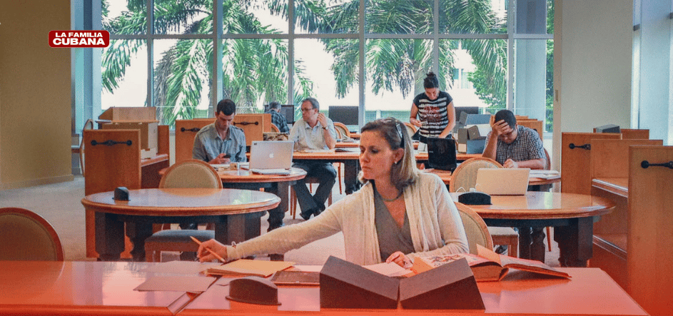 trabajadores de Cuban Heritage Collection