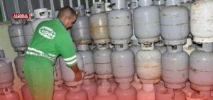 Cuba vende gas doméstico en dólares, afectando a millones de familias y acelerando la dolarización de servicios esenciales en medio de crisis económica.