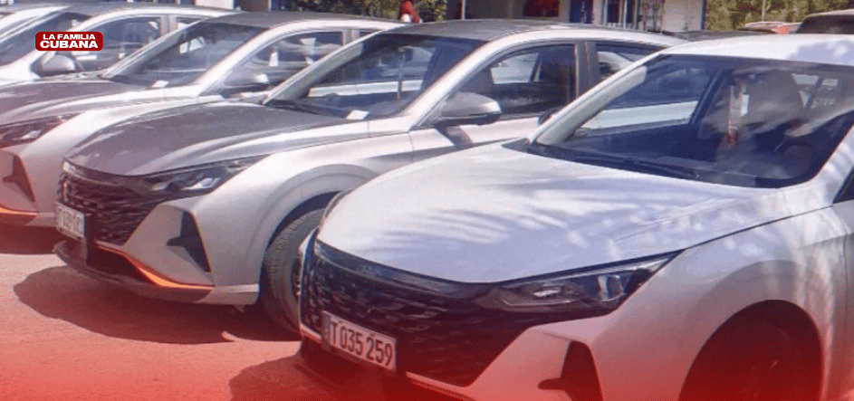 Lote de autos de turismo listos para ser adquiridos en Cuba