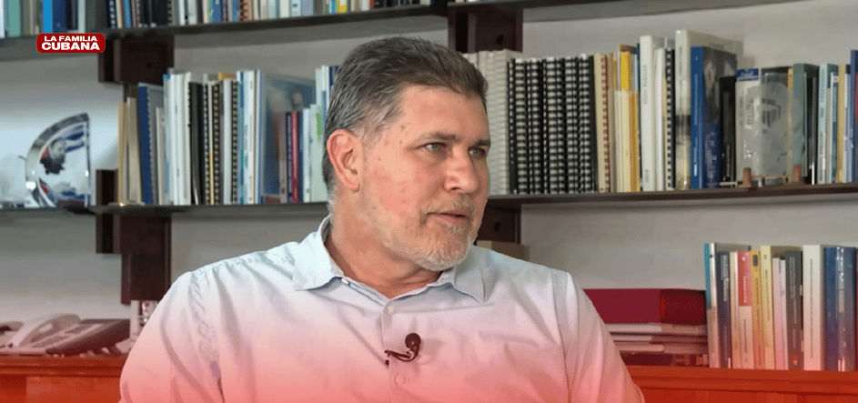 Oscar Perez-Oliva Fraga
