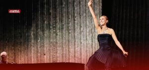 Céline Dion cayó durante su concierto en Nanterre, se incorporó y continuó cantando, mientras la causa del tropiezo sigue sin una explicación médica oficial.